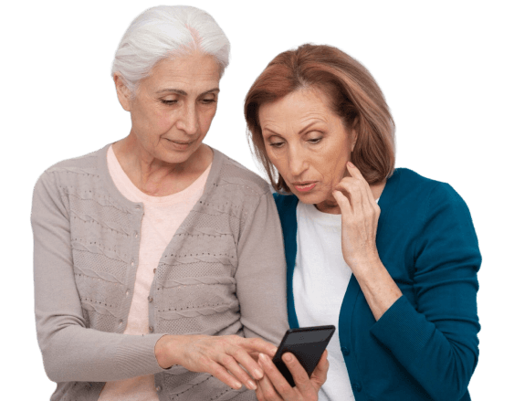 Dos mujeres felices con una aplicación móvil